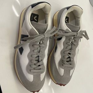 Veja tennis shoes